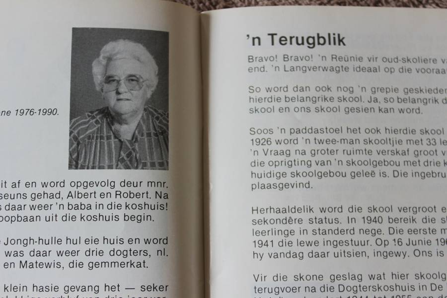 HOËRSKOOL RIVIERSONDEREND. Feesblad 1940-1990.