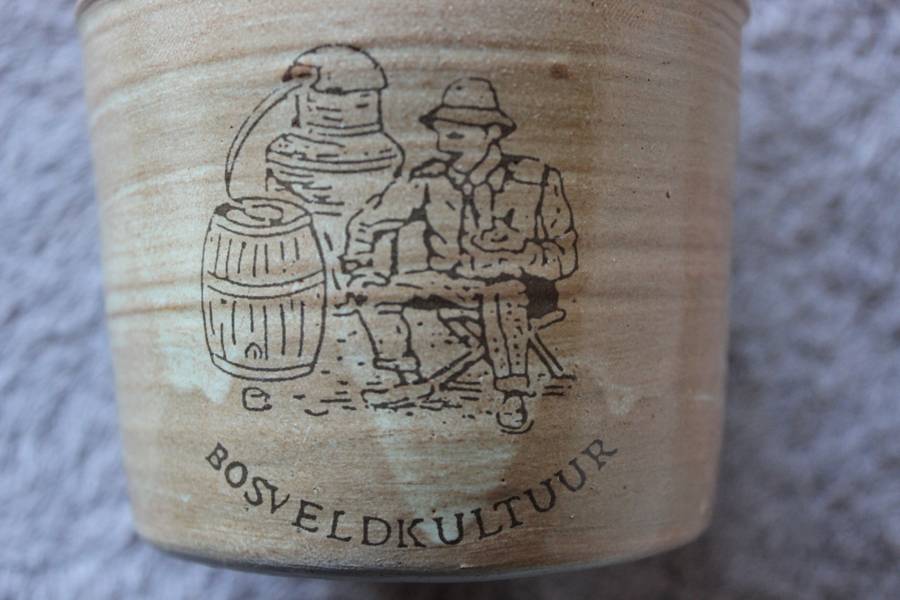 ERDE-KRAFFIE / CERAMIC CASK 500 ml  BOSVELDKULTUUR (leeg / empty)