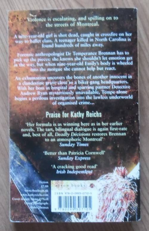 DEADLY DECISIONS by Kathy Reichs