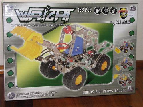 Build-it-yourself Meccano-like vehicle with 186 pcs.