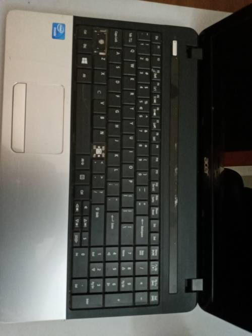 Acer E1-531 Laptop