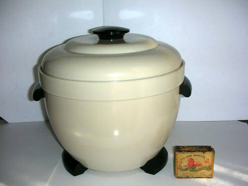 Art Deco Bakelite Ice Bucket by Thermos England