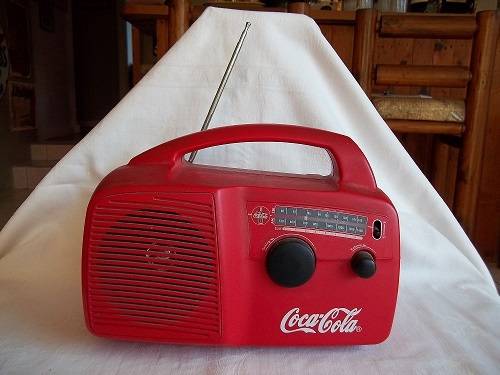 Rare vintage free power "slinger" Coca-Cola radio - genuine item & working