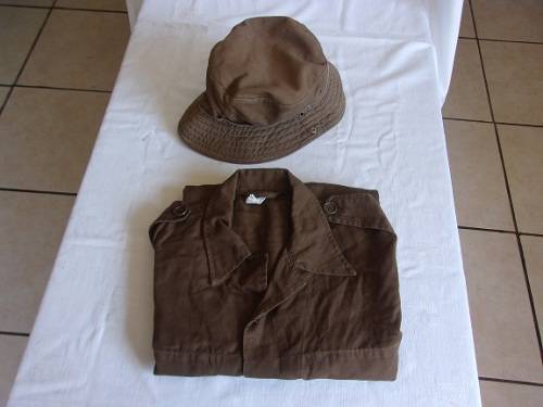 Vintage SADF bush jacket and bush hat (boshoed) for 1 bid