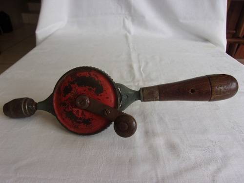4 Vintage hand tools for 1 bid