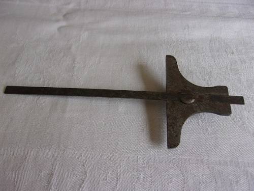 4 Vintage hand tools for 1 bid