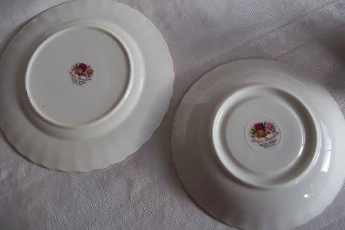 Vintage Royal Albert King's Ransom small trio - cup chipped