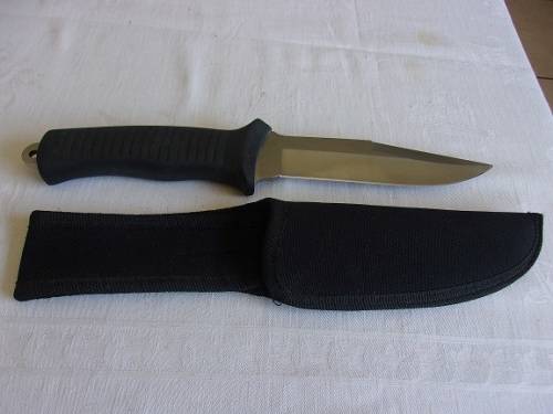 A D.O.W. hunting knife and small Pakistani dagger for 1 bid