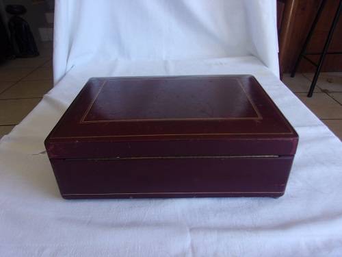 Large vintage burgundy genuine calf leather trinket/ jewellery box