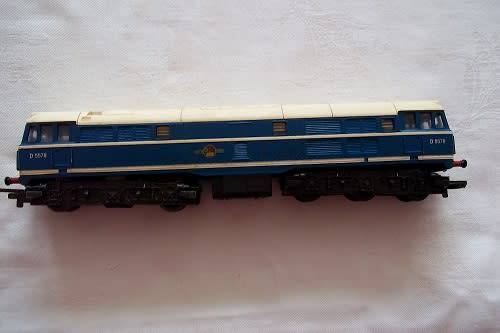 Triang Hornby OO Gauge R357 Type 2 Brush Diesel No. D5578 locomotive
