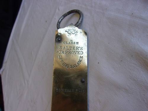 2 Vintage spring balance scales for 1 bid