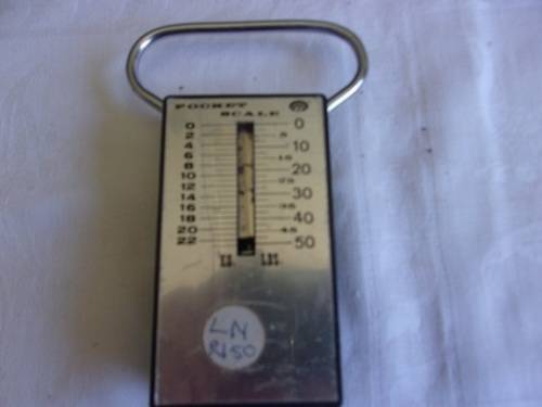 2 Vintage spring balance scales for 1 bid