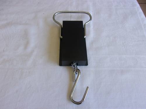 2 Vintage spring balance scales for 1 bid