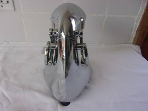 Retro chromed metal mechanical industrial lemon squeezer