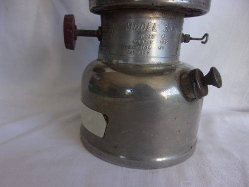 Vintage Coleman Model 339 pressure lantern - made in Canada