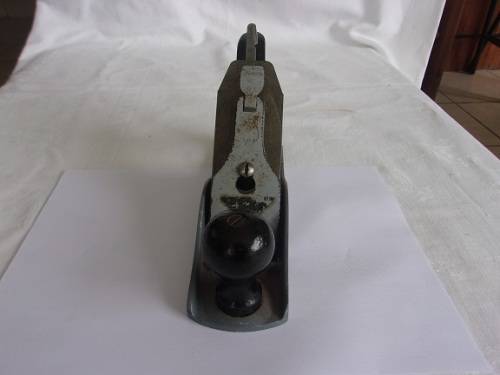 Vintage Millers Falls V-Line No. 302 bench plane - made in USA