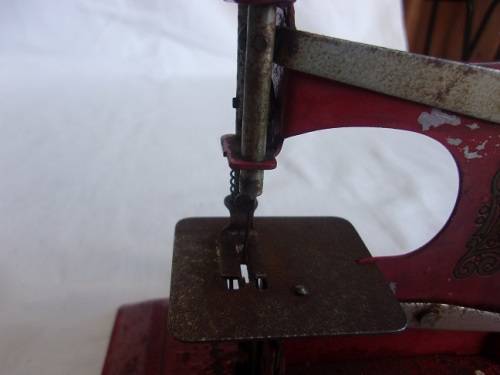 Vintage Straco red "Little Betty" toy sewing machine - W2
