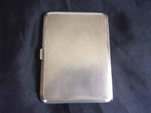 Vintage Sterling silver engine turned cigarette case - 150,5g