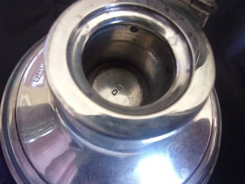 Vintage Sterling silver capstan shaped inkwell with a clock in the lid