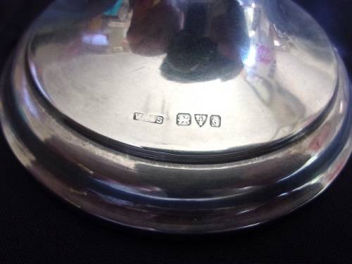 Vintage Sterling silver capstan shaped inkwell with a clock in the lid