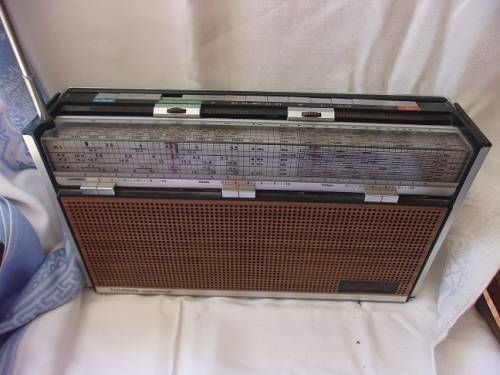 Vintage ITT Schaub Lorenz Touring International 104 portable radio - working