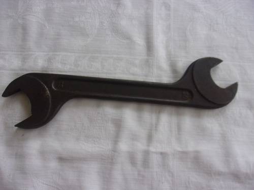 4 Vintage hand tools for 1 bid