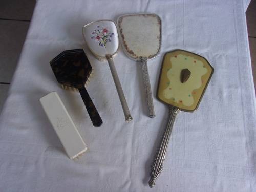 3 Vintage dressing table brushes and 2 hand mirrors for 1 bid