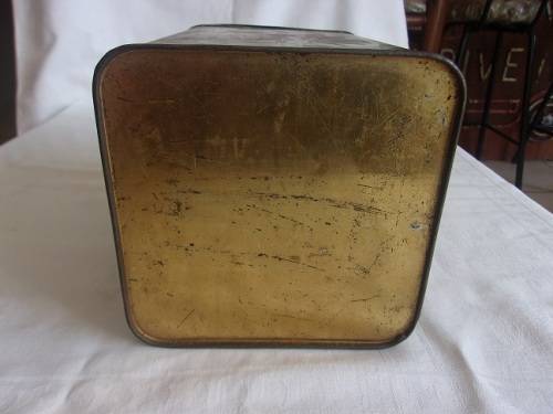 Antique Mazawattee Tea tin - depticting 4 different childrens rhymes and stories