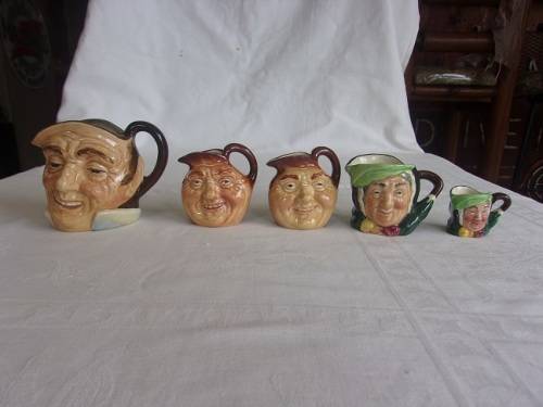 5 Early Royal Doulton character jugs for 1 bid
