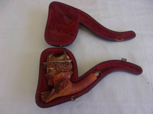 Victorian lady`s head Meerschaum pipe in case - no stem
