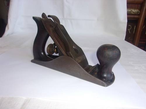 Vintage Stanley No. 2 Sweetheart smoothing plane - cheek chipped