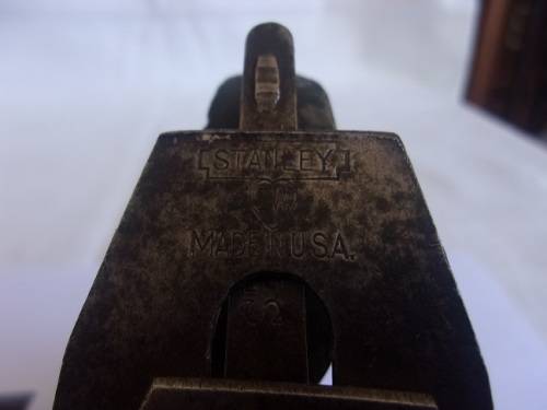 Vintage Stanley No. 2 Sweetheart smoothing plane - cheek chipped