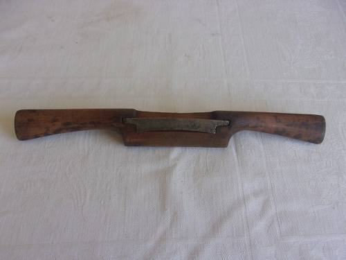 2 Antique wooden spokeshave & 2 edging planes for 1 bid