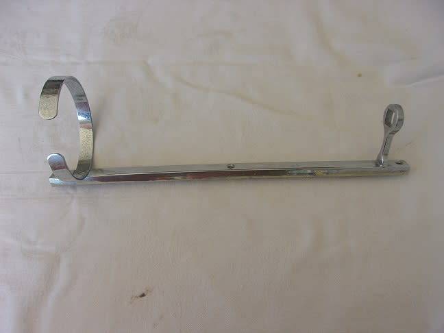 Vintage Gaskell & Chambers Quarter Gill Optic Pearl, scrimshaw and hunting dog head bottle openers