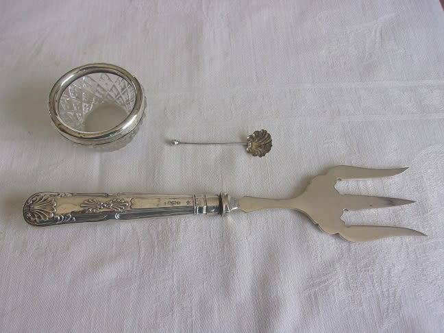 Antique Sterling silver bread fork, open salt & salt spoon for 1 bid