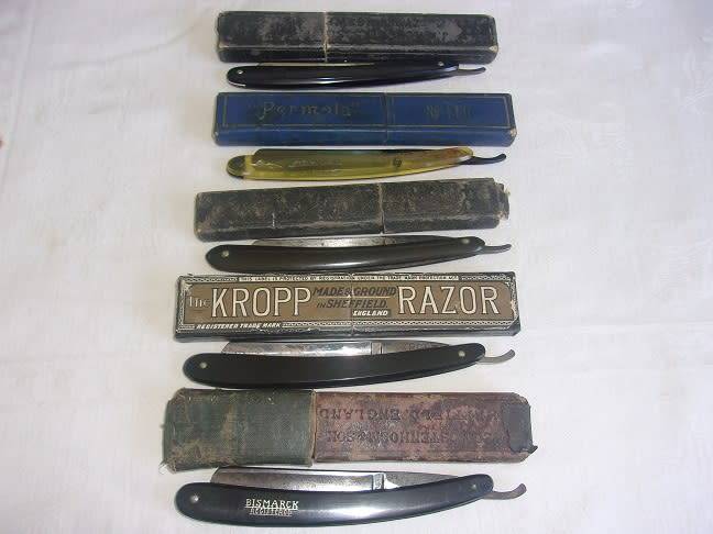 Collection of 5 antique/ vintage straight (cut throat) razors for 1 bid