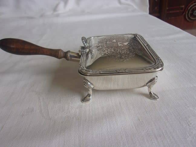Vintage silver plated silent butler crumb box