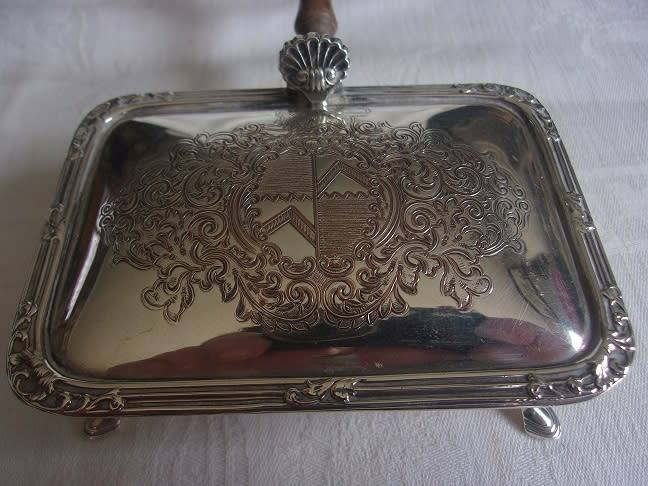 Vintage silver plated silent butler crumb box