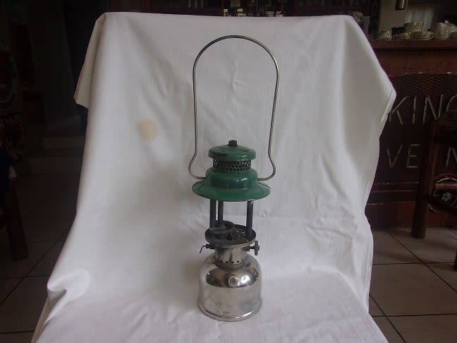 Vintage Coleman No. 249 `Scout` pressure lantern for restoration - made in Canada