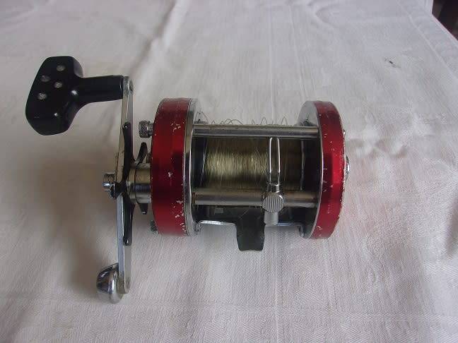 Vintage Abu Sweden Ambassadeur 7000 fishing reel