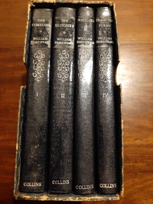 Stunning set of Shakespeare books vol 1-4  bought in England at the òĺd curiosity shop