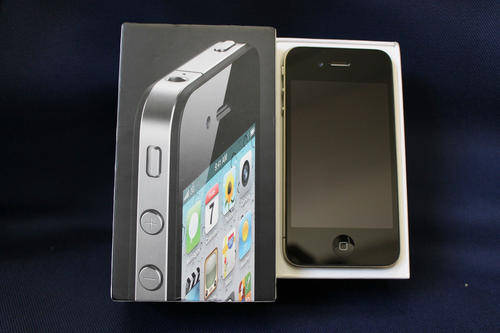 Apple iPhone 4 16GB - Black & Genuine