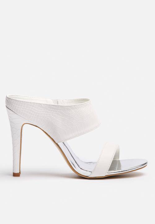 Leona-FOOTWORK-Size 6