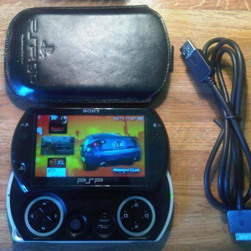 PSP Go 32GB with 120 Games