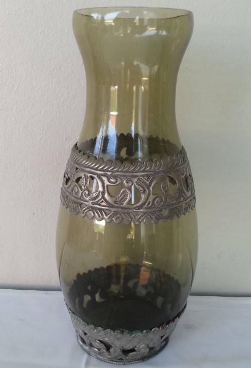 VINTAGE GREEN VASE WITH LACE PEWTER? OVERLAYS