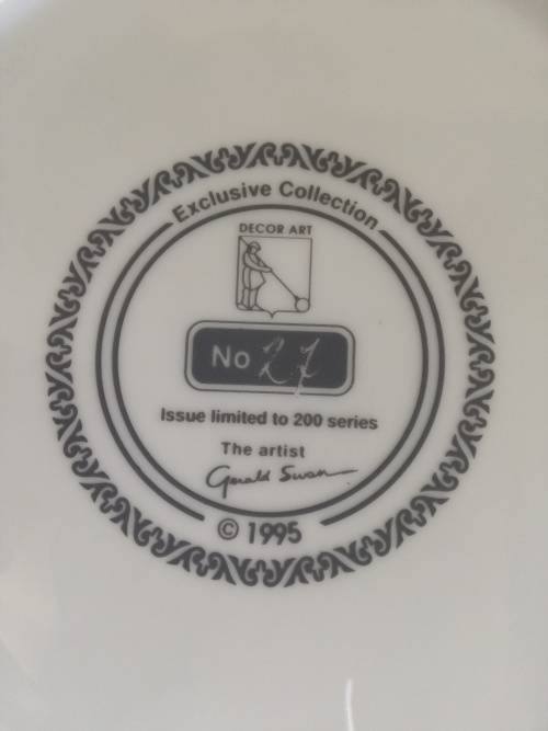 LIMITED EDITION PLATE - GERALD SWAN - OLD HOUSES IN PARK STREET