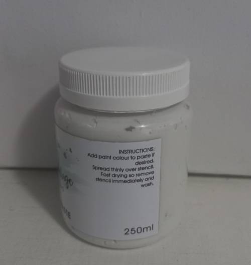 EMBOSSING PASTE FOR RAISED STENCIL WORK / 250ML