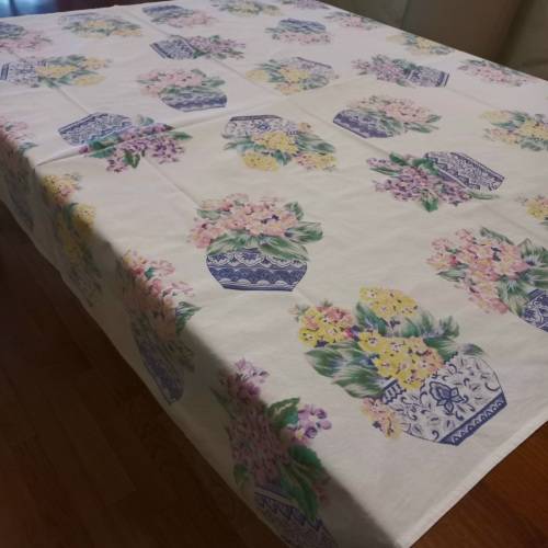 SWEET VINTAGE FLORAL PRINTED TABLECLOTH