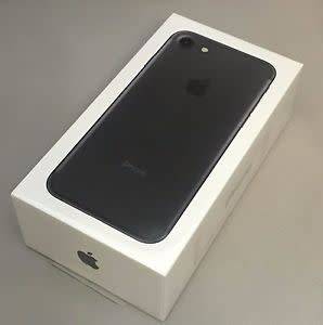 Apple I Phone 7 32 GB Black very closed to brand New