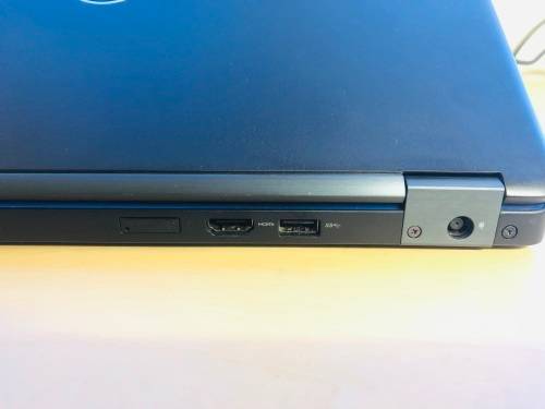 Dell Latitude 5490 i7-8650 2,11GHz 16GB Ram 256GB SSD 14` UHD Graphics 620 Display+KBL